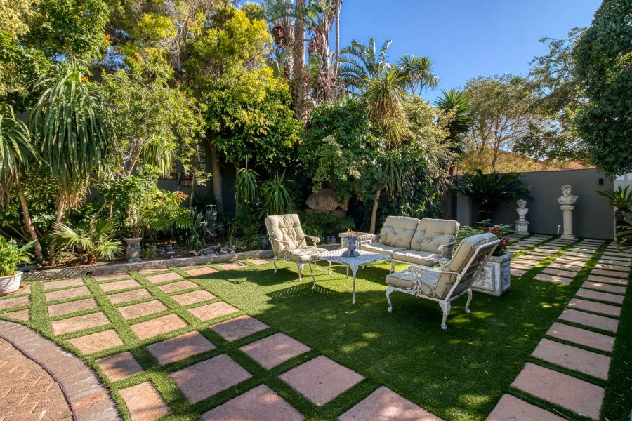 4 Bedroom Property for Sale in Strand South Western Cape